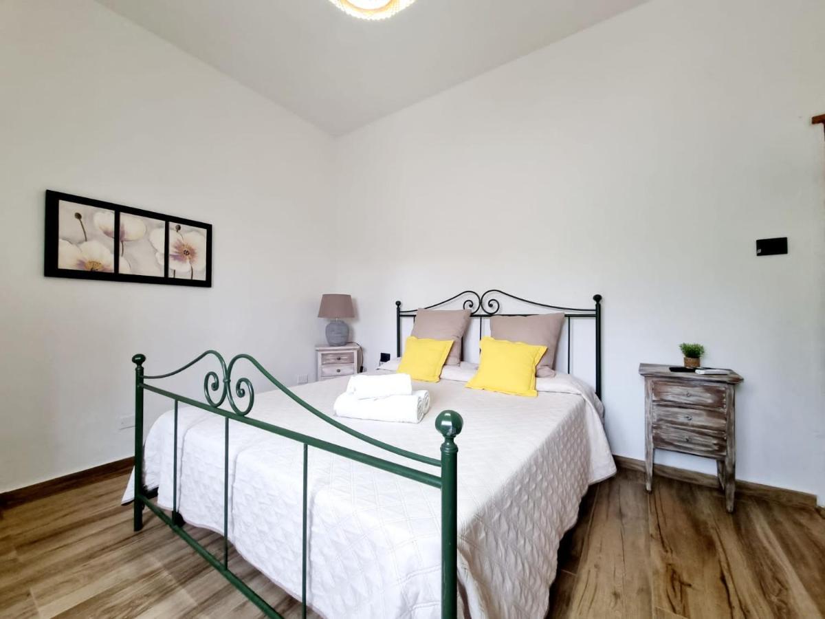 Da Laura Hotel Bottidda ภายนอก รูปภาพ
