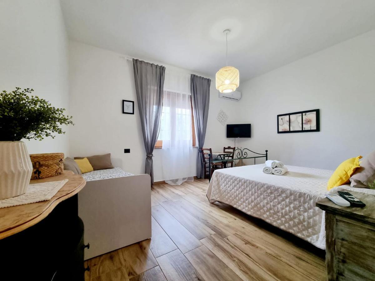 Da Laura Hotel Bottidda ภายนอก รูปภาพ